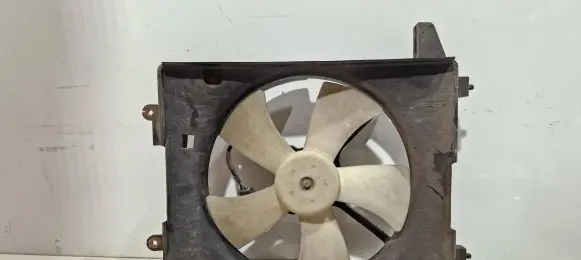 Honda FR-V Radiator cooling fan shroud 8220320