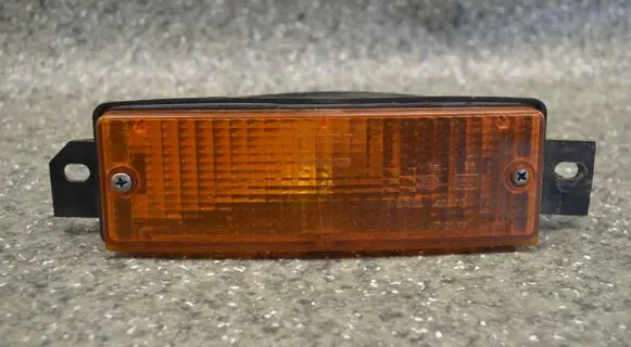 BMW 3 E30 Front indicator light 63131380963
