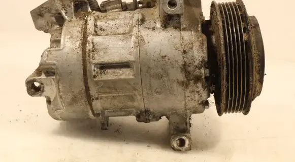 Nissan Qashqai Air conditioning (A/C) compressor (pump) 926004PB0A