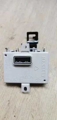 Renault Latitude (L70) GPS navigation control unit/module 280380655R