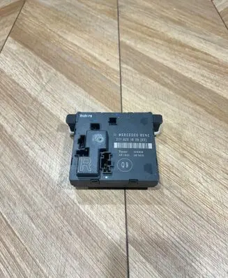 Mercedes-Benz E W211 Door control unit/module 2118201626 356806