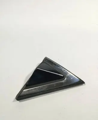 Hyundai Santa Fe Front door glass trim molding 861802W000