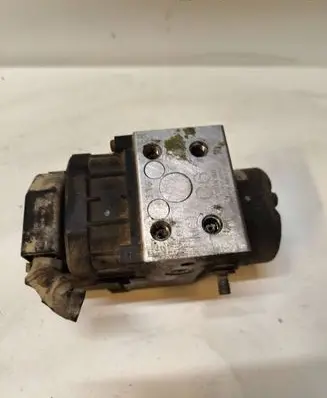 Subaru Legacy ABS Pump 27531AC060 M000040550