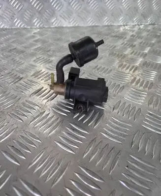 Opel Insignia A Turbo solenoid valve 55573362
