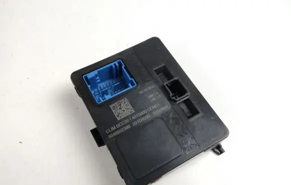 Peugeot 208 II Air conditioner control unit module 9848932380