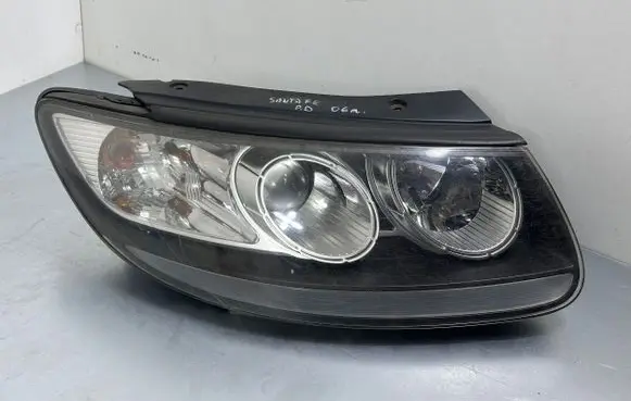 Hyundai Santa Fe Headlight/headlamp