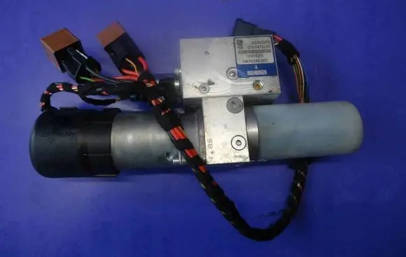 Opel Tigra B Convertible roof hydraulic pump 93162375 C101872282 HB70545002