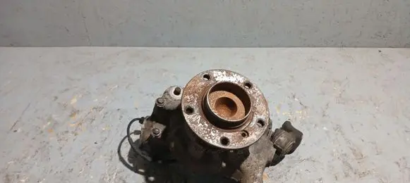 BMW 3 E90 E91 Front wheel hub spindle knuckle 