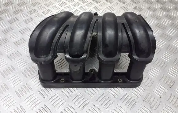 Nissan Micra Intake manifold