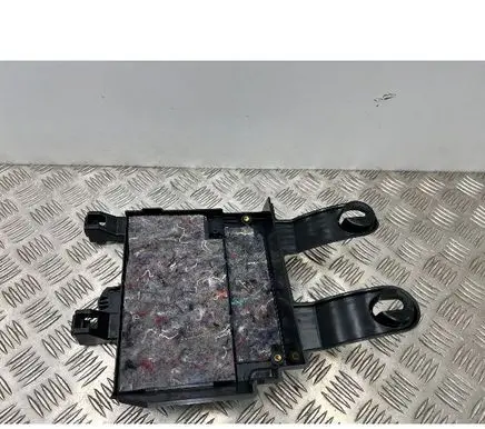 BMW X5 G05 Fuse box cover 6819625