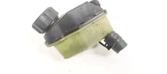 Brake fluid reservoir