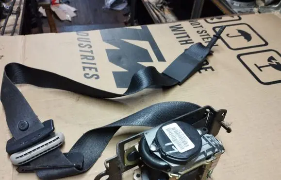 Chrysler Pacifica Front seatbelt P0TS591DVAF