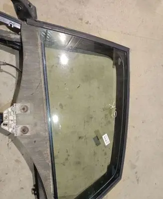 Audi A6 S6 C6 4F Rear door window glass