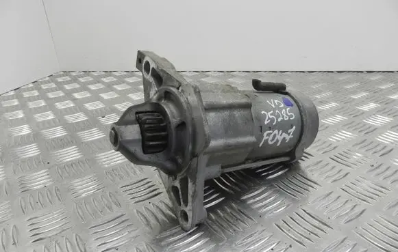 Toyota Verso-S Starter motor 2810047190