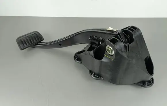 Jeep Grand Cherokee WL Brake pedal 68360646AA