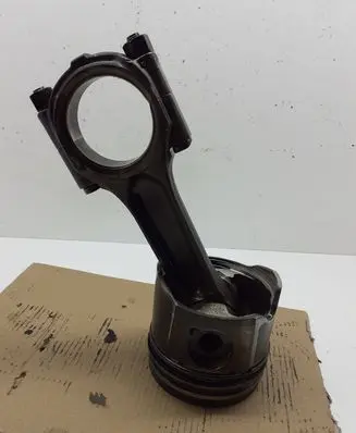 Peugeot 307 Piston with connecting rod