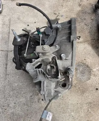 Mercedes-Benz Vito Viano W447 Manual 6 speed gearbox 320102570R A4472600400 PF6048