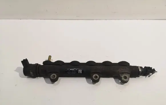Opel Vivaro Fuel main line pipe 0445214153 8200853678 H8200426550