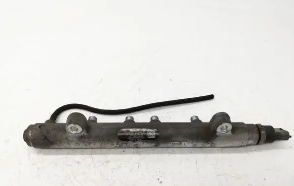 Honda CR-V Fuel main line pipe 04452141211018087