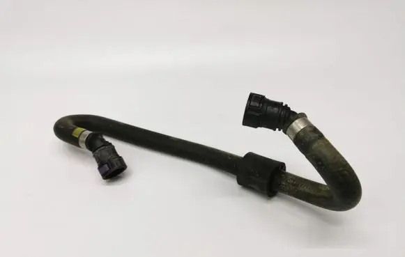 Volvo XC90 Engine coolant pipe/hose 31338404
