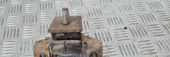 Opel Frontera B Engine mount vacuum valve 