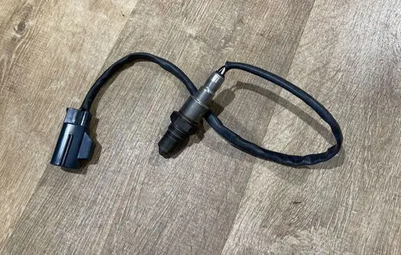 Land Rover Discovery Sport Lambda probe sensor GJ329D375AF 077011F 0281004702
