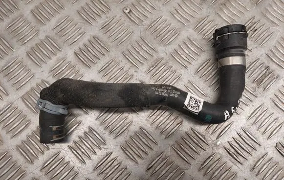 Audi A5 Engine coolant pipe/hose 8W0122073F
