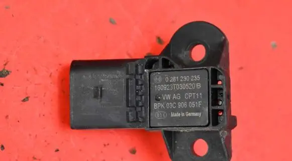 Skoda Fabia Mk3 (NJ) Sensor 03C906051F