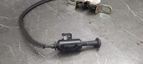 Jaguar X-Type Tailgate/trunk/boot lock/catch/latch