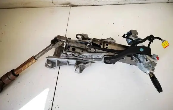 Ford Focus Steering wheel axle bv6n3c529ae bv6n-3c529-ae