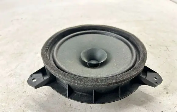 Subaru Forester SK Rear door speaker 9M105F 86301SJ110