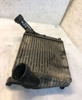 Audi Q7 4L Intercooler radiator 7l6145804