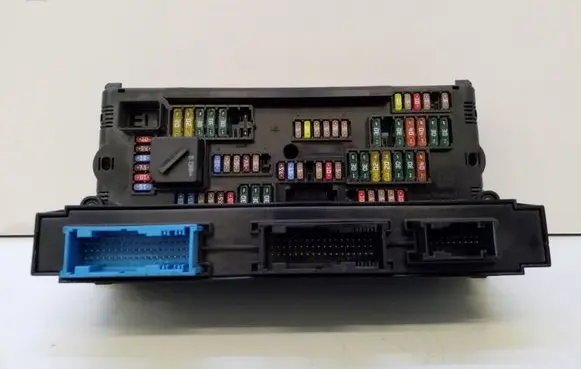 BMW 7 F01 F02 F03 F04 Fuse module 915132003 9151320 106818
