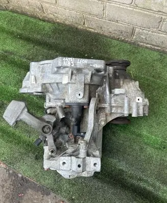 Seat Leon (5F) Manual 6 speed gearbox NBJ31103