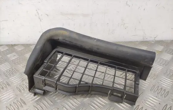 Mercedes-Benz A W176 Other engine bay part