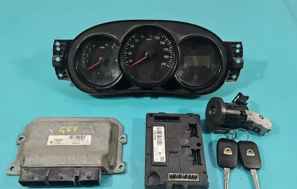 Dacia Dokker Engine control unit/module ECU 237108193R IMPRK1561261
