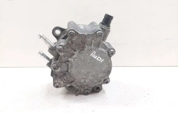 Audi A3 S3 8P Vacuum pump 03G145209 140105B