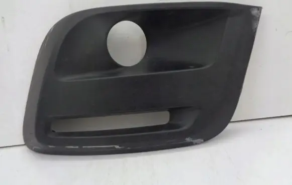 Citroen Berlingo Front bumper lower grill 9810965977