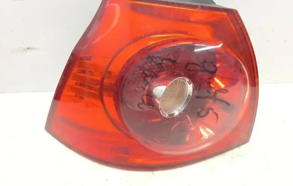 Volkswagen Golf V Rear/tail lights 1K6945095AA