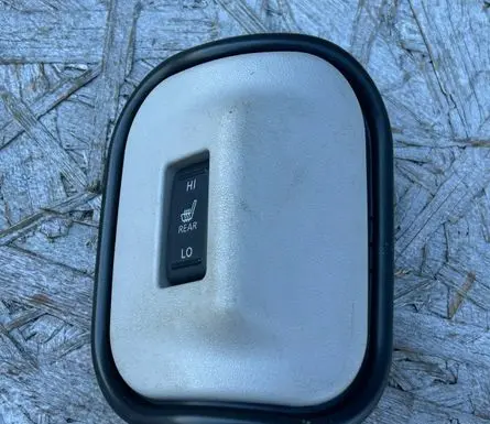 Nissan Leaf I (ZE0) Seat heating switch 2228211