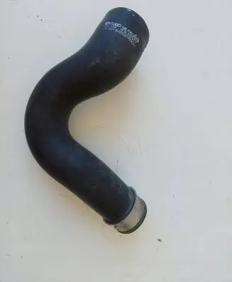 Audi Q7 4M Intercooler hose/pipe 7P0145738D