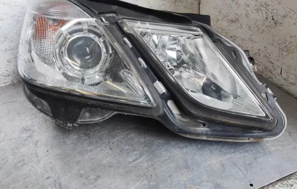 Mercedes-Benz E W212 Headlight/headlamp A2128208461