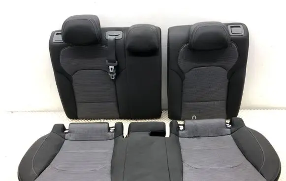 Hyundai i30 Second row seats 