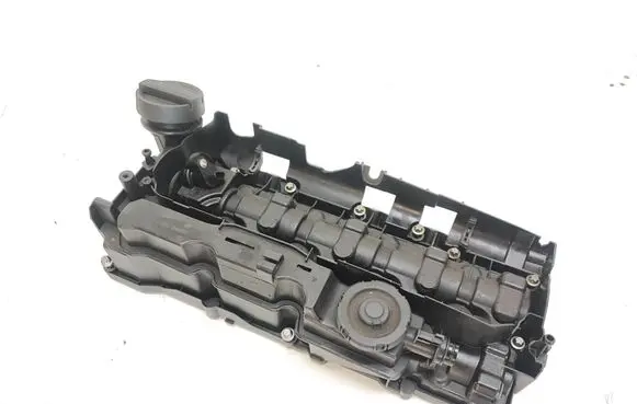 BMW 2 F46 Rocker cam cover 8581797