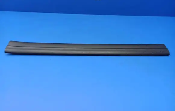 Front sill trim cover