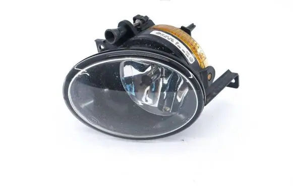 Volkswagen Touran I Front fog light 5K0941700A 01015102