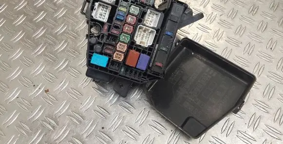 Toyota Yaris Fuse box set