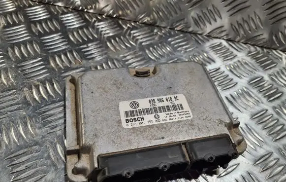 Skoda Octavia Mk1 (1U) Engine control unit/module 0281001755 038906018BC