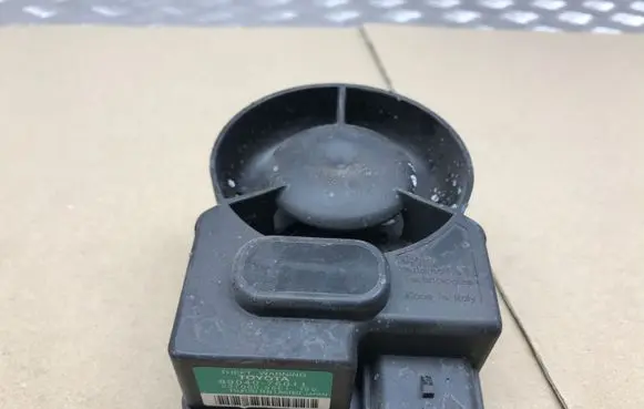 Lexus RX III Alarm system siren 8904076011