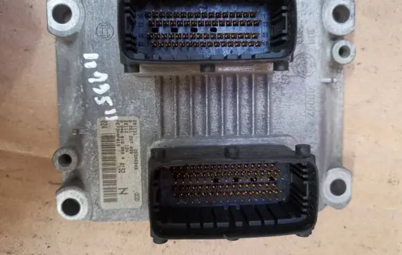 Fiat Stilo Engine control unit/module 0261207086